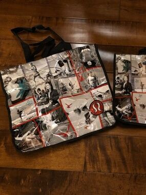 Collectable Lululemon reusable shoppers